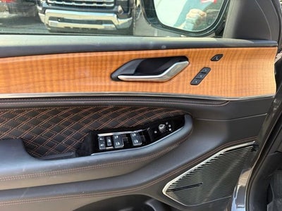 2022 Jeep Grand Cherokee Summit Reserve
