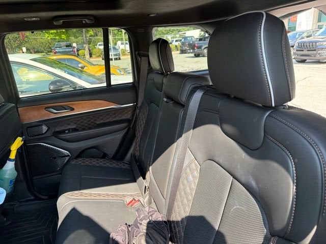 2022 Jeep Grand Cherokee Summit Reserve