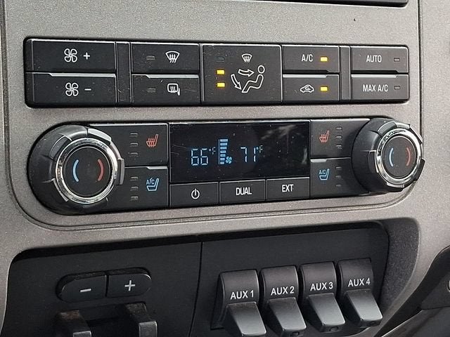 2013 Ford Super Duty F-250 SRW XL