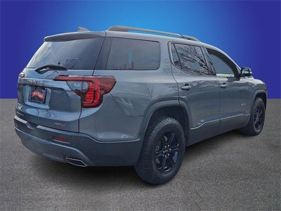 2022 GMC Acadia AT4