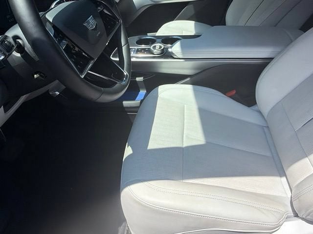 2024 Cadillac LYRIQ Sport 3