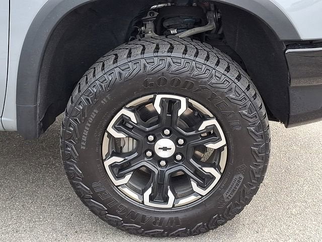 2025 Chevrolet Silverado 1500 ZR2