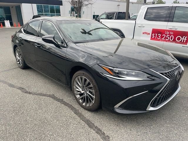 2024 Lexus ES ES 300h Ultra Luxury