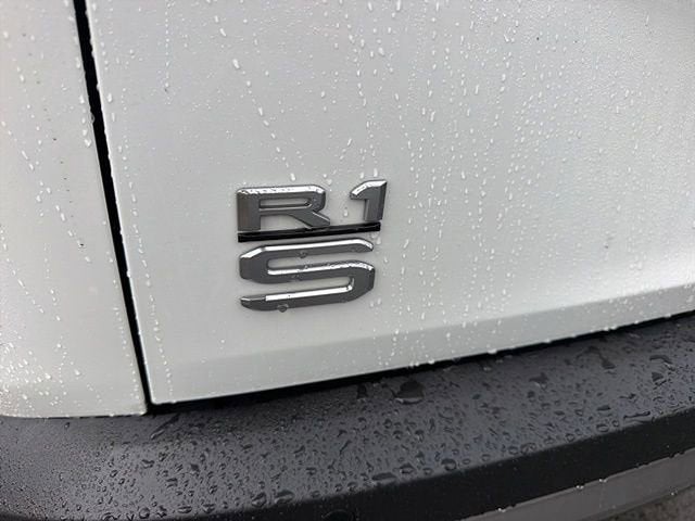 2025 RIVIAN R1S Adventure