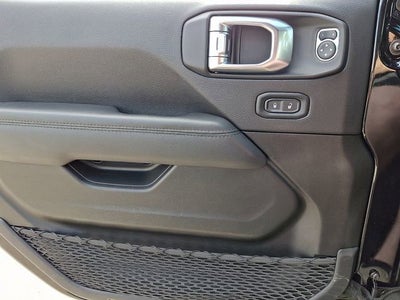 2023 Jeep Wrangler 4-Door Sahara Altitude 4x4