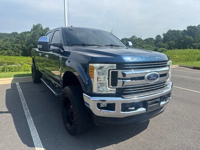 2017 Ford Super Duty F-250 SRW Lariat