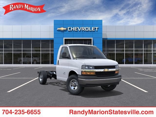 2025 Chevrolet Express Cutaway 3500 1WT