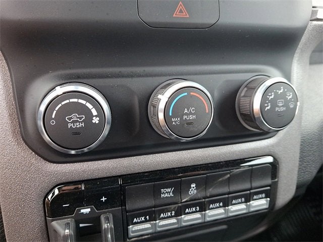 2024 RAM 2500 Tradesman Regular Cab 4x4 8' Box