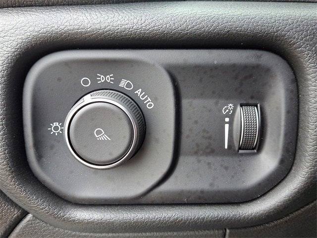 2024 RAM 2500 Tradesman Regular Cab 4x4 8' Box