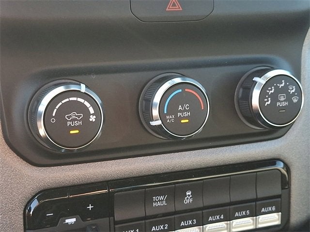 2024 RAM 2500 Tradesman Regular Cab 4x4 8' Box