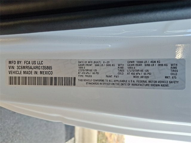 2024 RAM 2500 Tradesman Regular Cab 4x4 8' Box