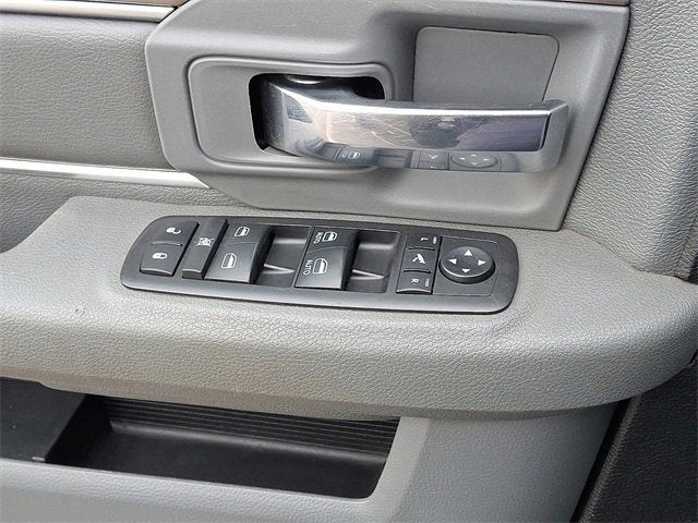 2018 RAM 2500 SLT Crew Cab 4x4 8' Box