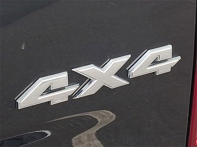 2018 RAM 2500 SLT Crew Cab 4x4 8' Box