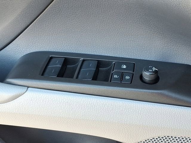 2023 Toyota Camry SE AWD