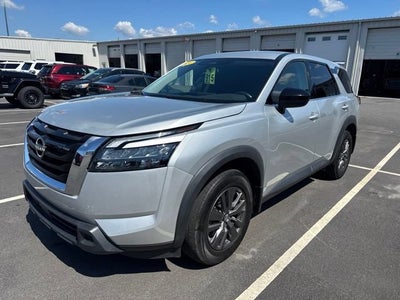 2024 Nissan Pathfinder S FWD