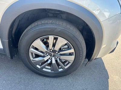 2024 Nissan Pathfinder S FWD