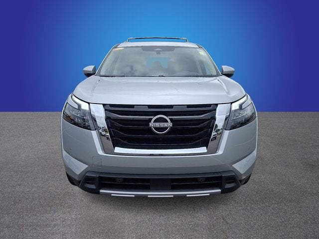 2025 Nissan Pathfinder Platinum FWD