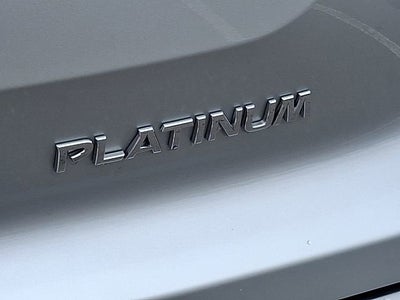2025 Nissan Pathfinder Platinum FWD