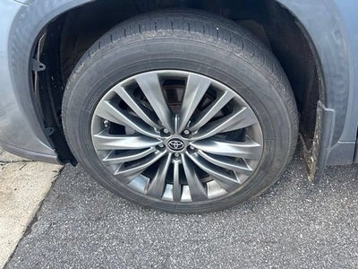 2021 Toyota Highlander Platinum
