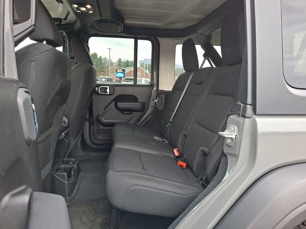 2022 Jeep Wrangler Unlimited Willys