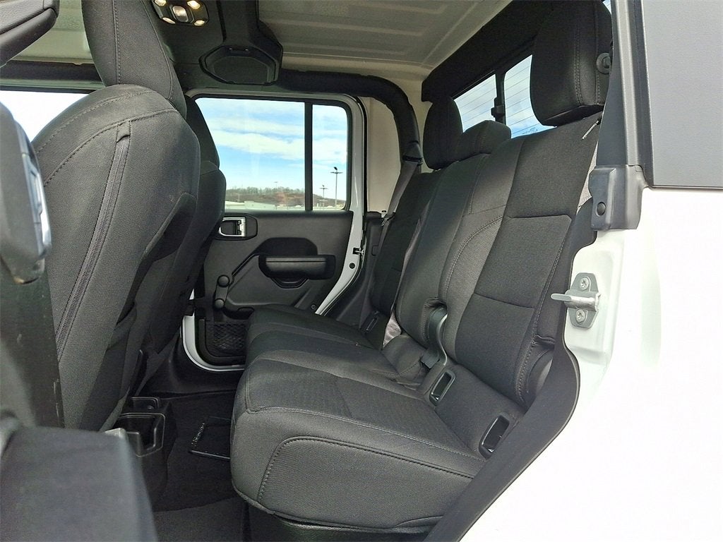 2021 Jeep Gladiator Willys Sport