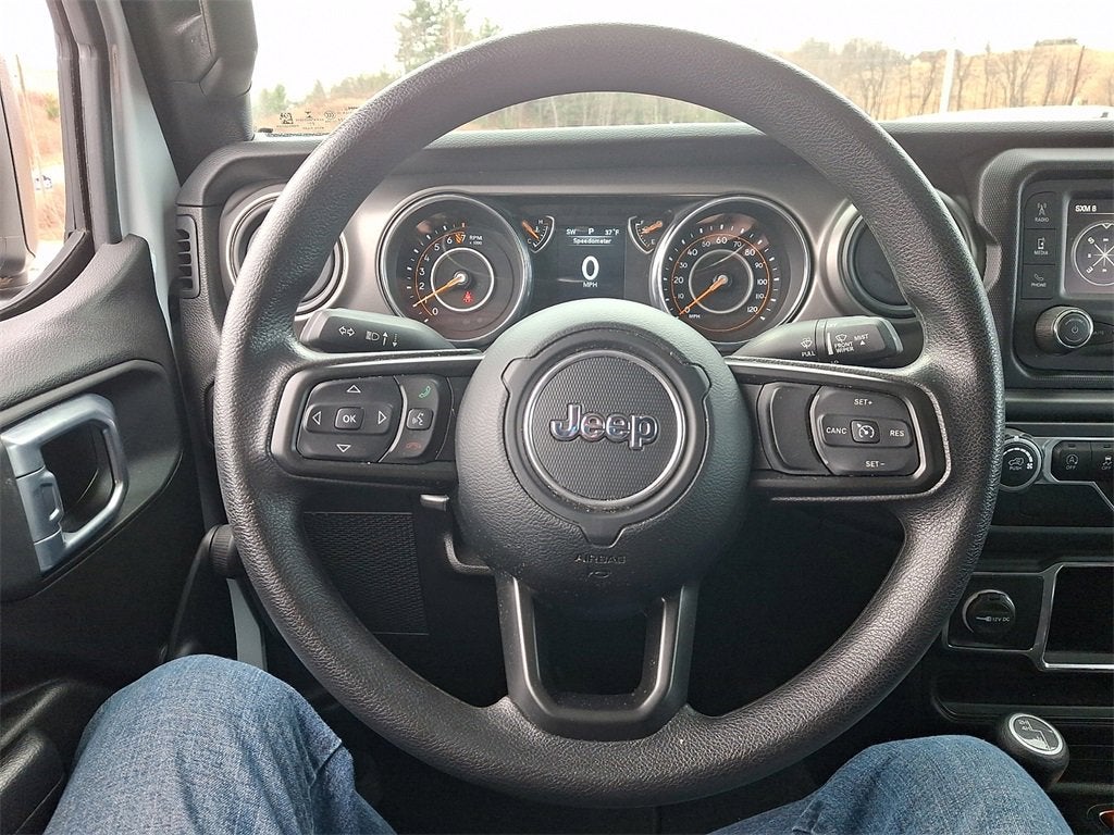 2021 Jeep Gladiator Willys Sport