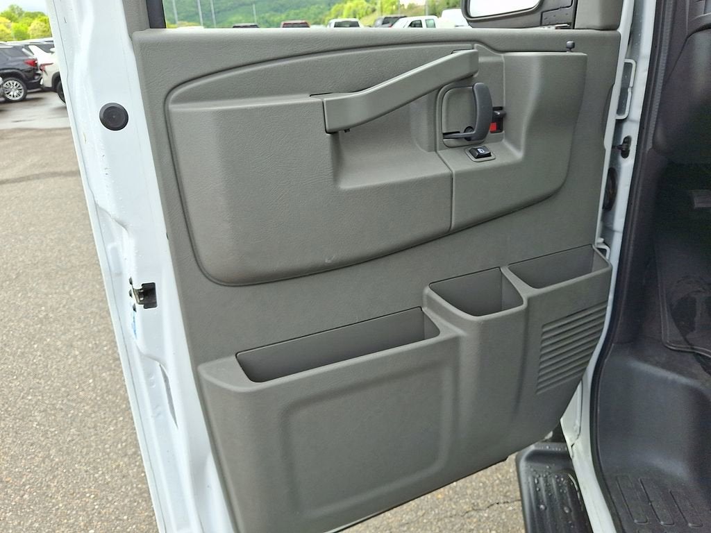 2019 Chevrolet Express Passenger 3500 LT