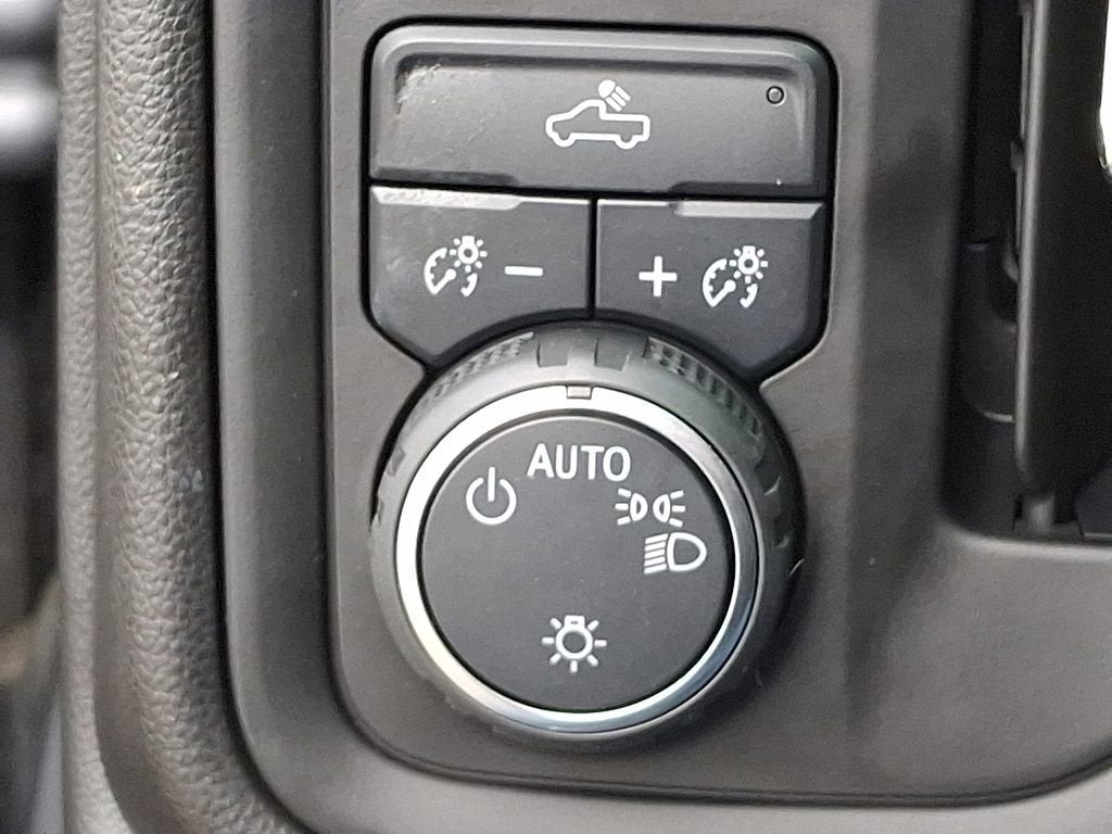 2020 Chevrolet Silverado 1500 Custom