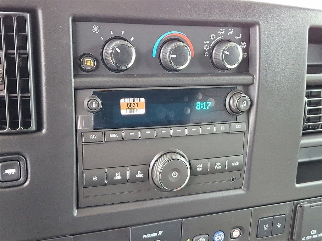 2025 Chevrolet Express Cargo 2500 WT