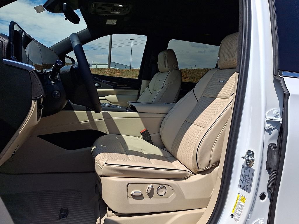 2024 Cadillac Escalade ESV Premium Luxury