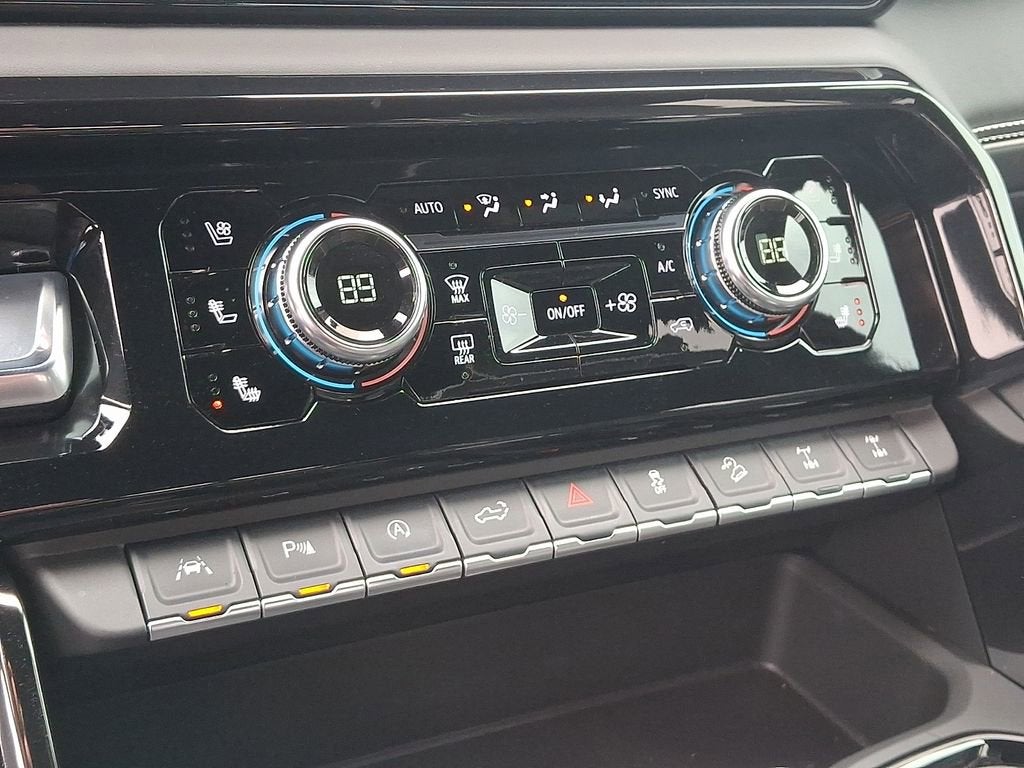 2025 GMC Sierra 1500 AT4X