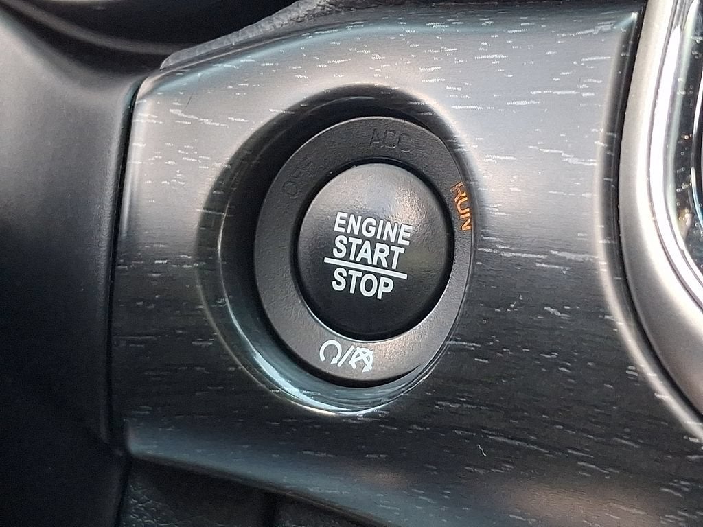 2018 Jeep Grand Cherokee Laredo E