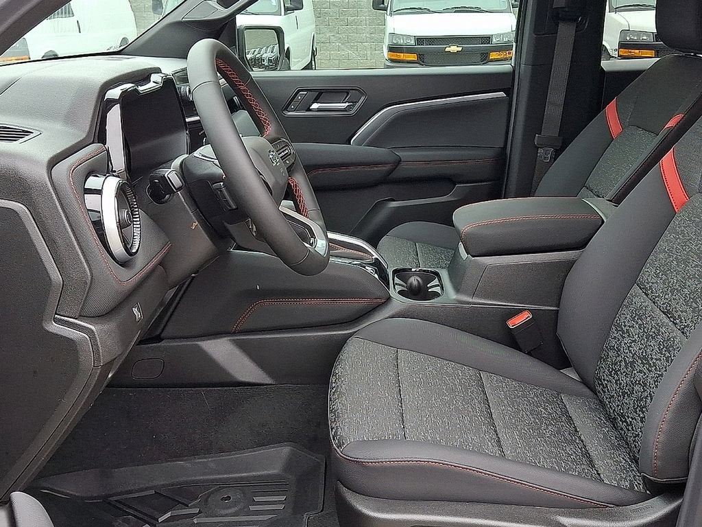 2026 Chevrolet Colorado Z71 - Photo 7