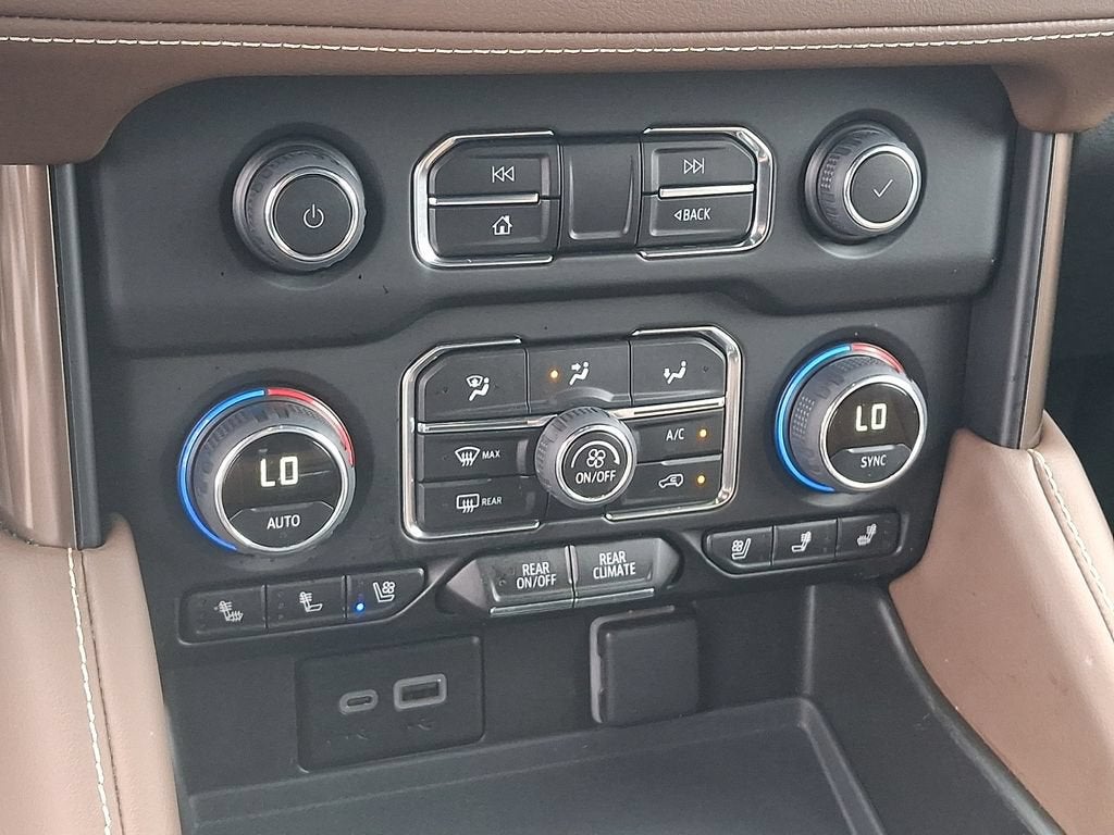2023 Chevrolet Suburban High Country
