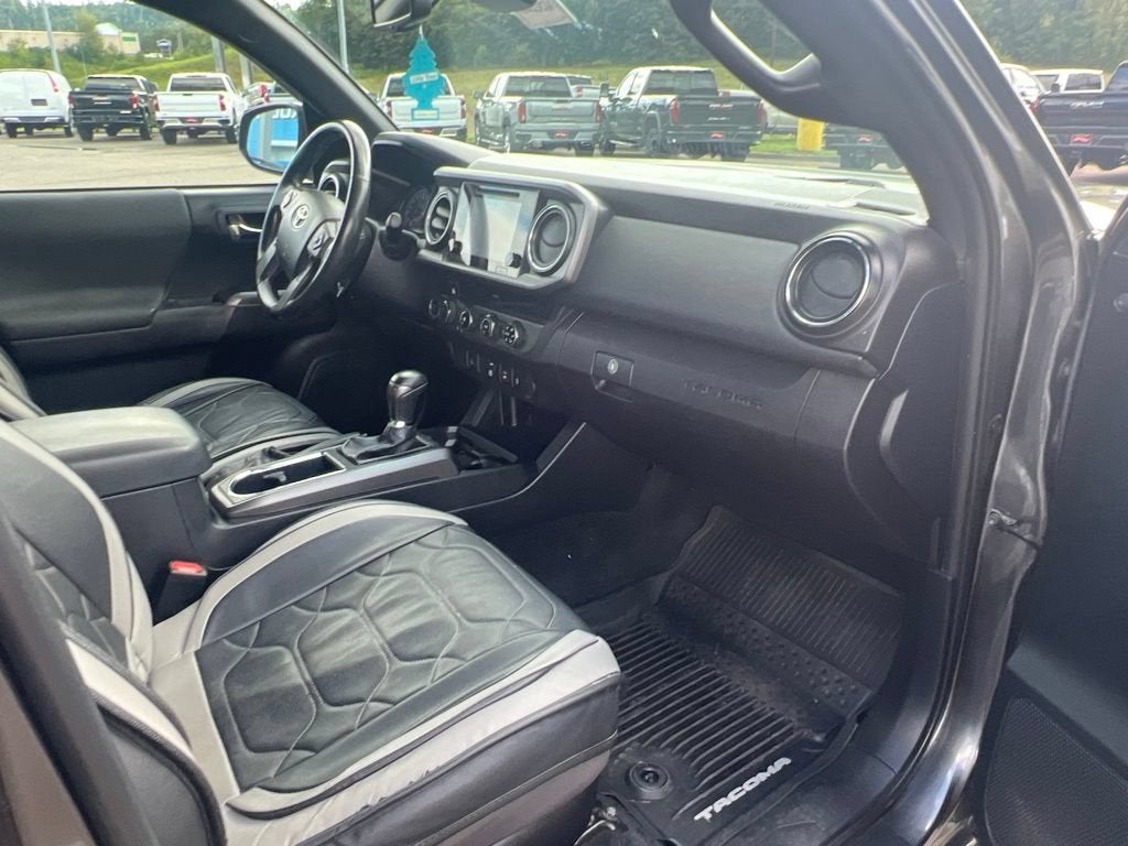 2018 Toyota Tacoma SR