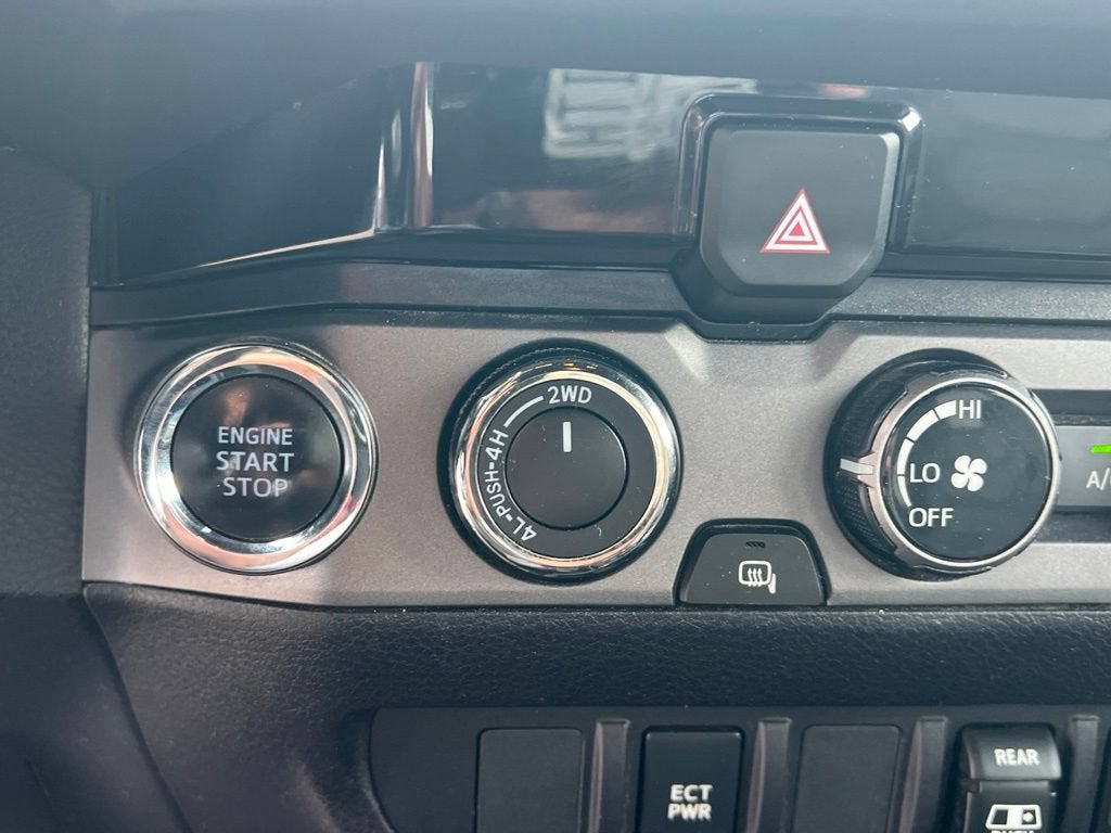 2018 Toyota Tacoma SR