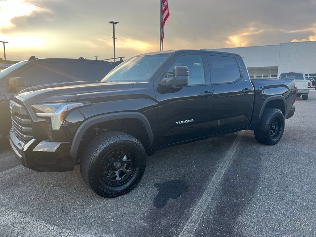 2022 Toyota Tundra 4WD SR5