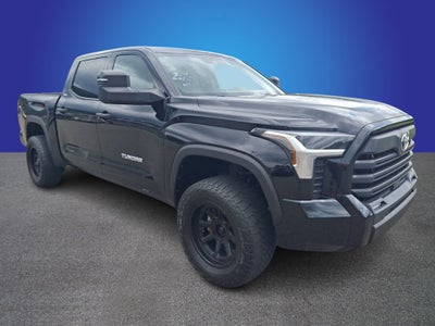 2022 Toyota Tundra 4WD SR5