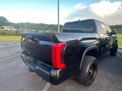 2022 Toyota Tundra 4WD SR5