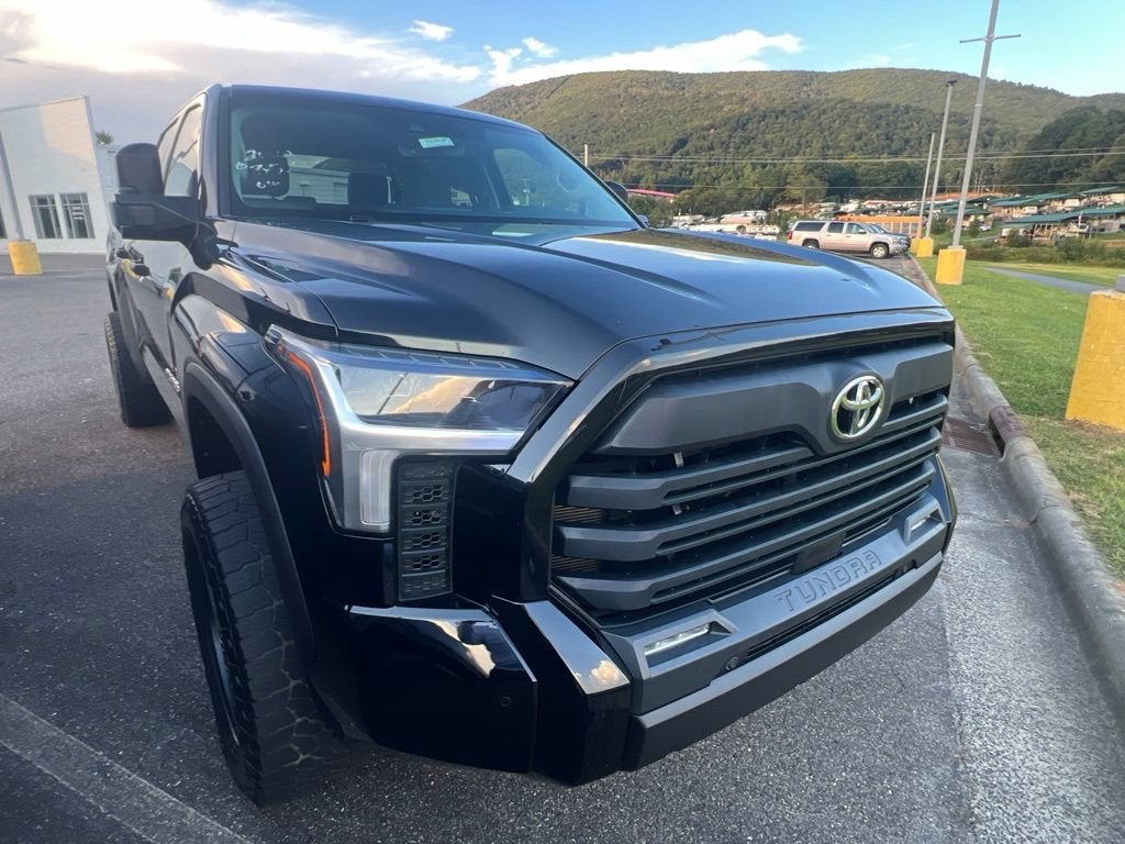 2022 Toyota Tundra 4WD SR5