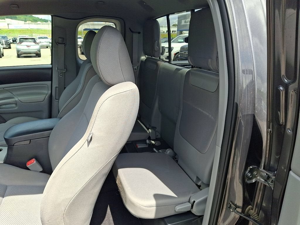 2013 Toyota Tacoma Base