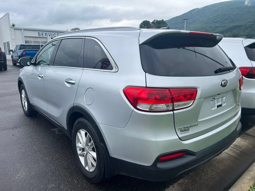 2017 Kia Sorento LX