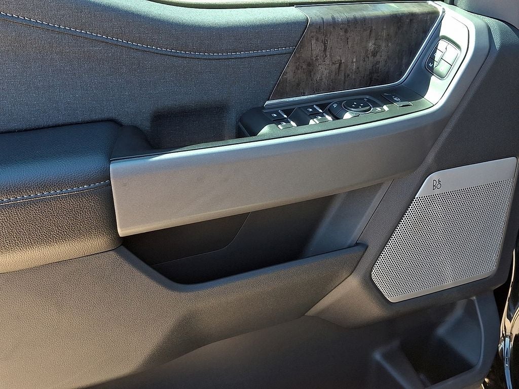 2023 Ford F-350SD Lariat