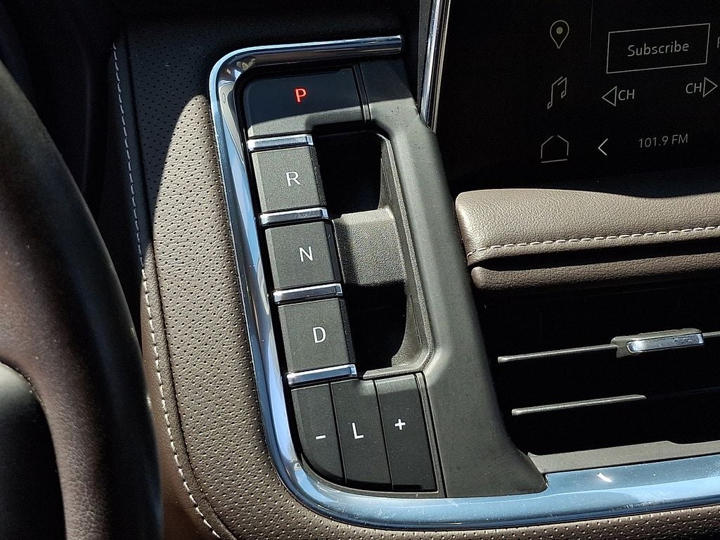 2023 GMC Yukon XL SLT