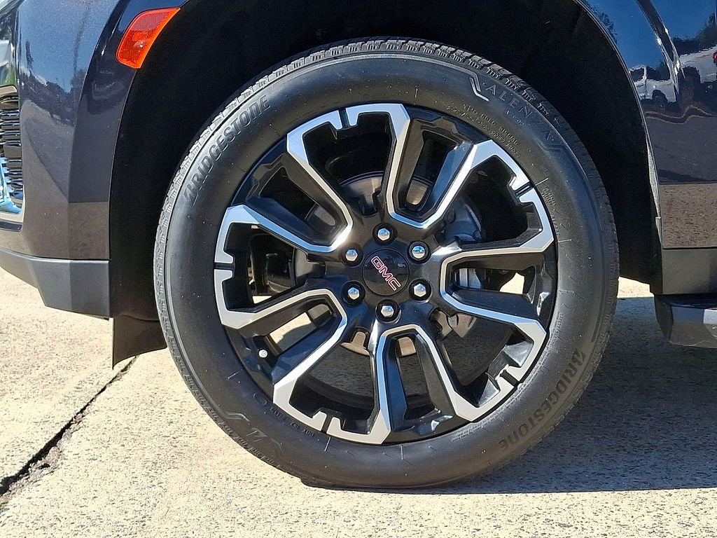 2024 GMC Yukon SLT