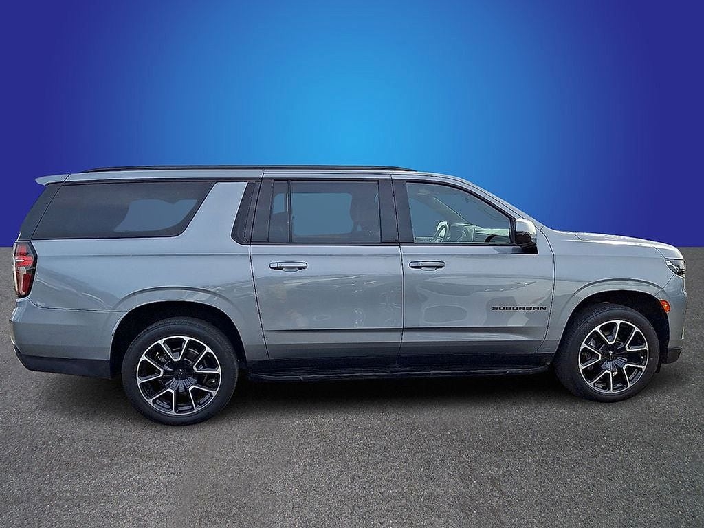 2023 Chevrolet Suburban RST