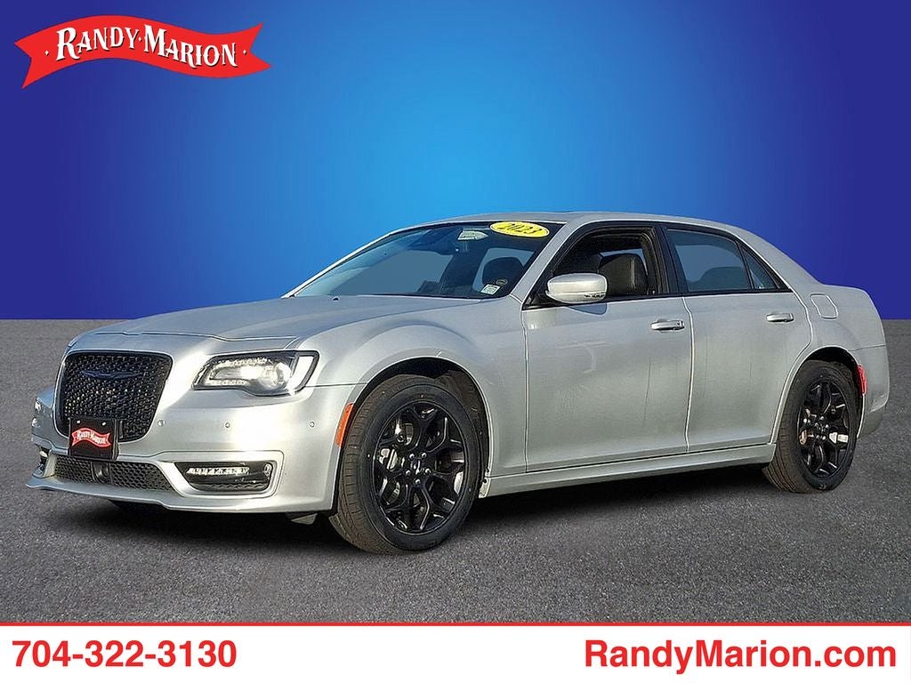 2023 Chrysler 300 Touring