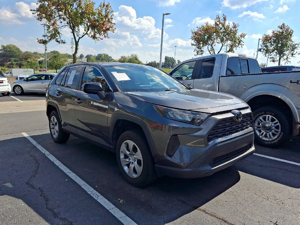 2022 Toyota RAV4 LE