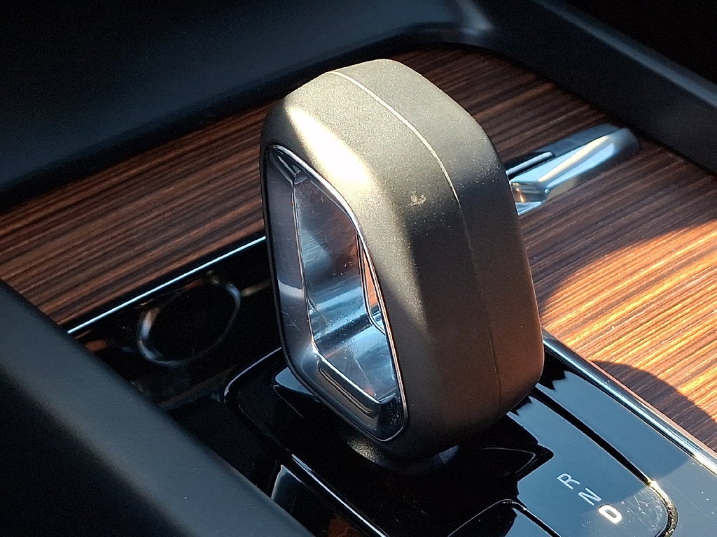 2023 Volvo S60 B5 Plus Black Edition
