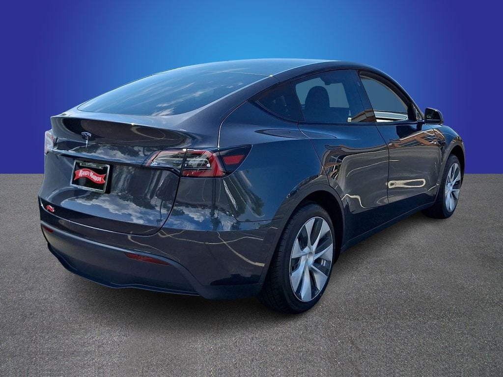 2024 Tesla Model Y Standard Range